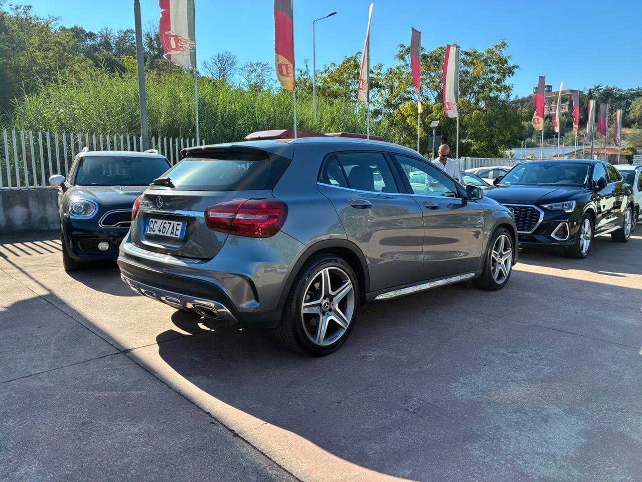 Mercedes-benz GLA 180 200 Premium