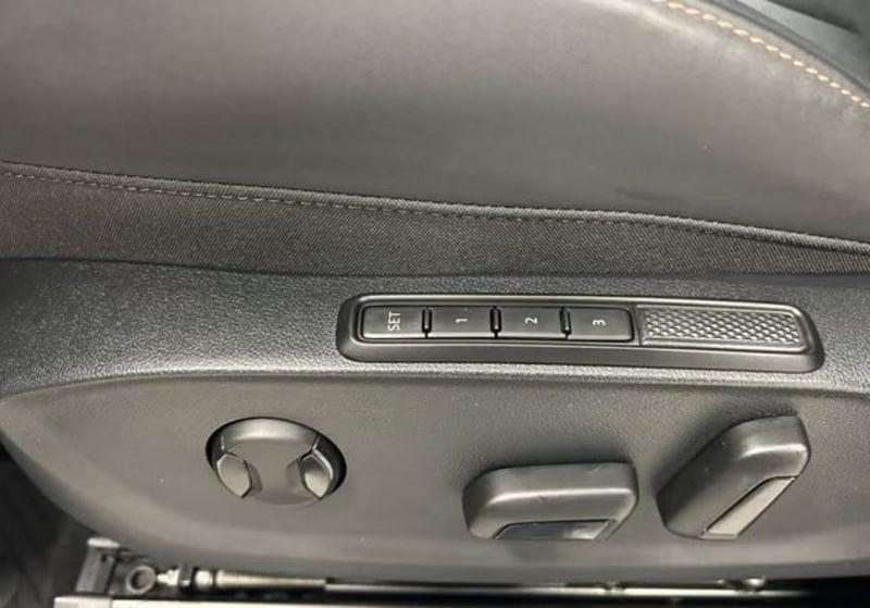 CUPRA Terramar Terramar 1.5 eTSI 150CV DSG TETTO PANORAMA APRIBILE MATRIX SOUND SYSTEM ACC mod. 2026