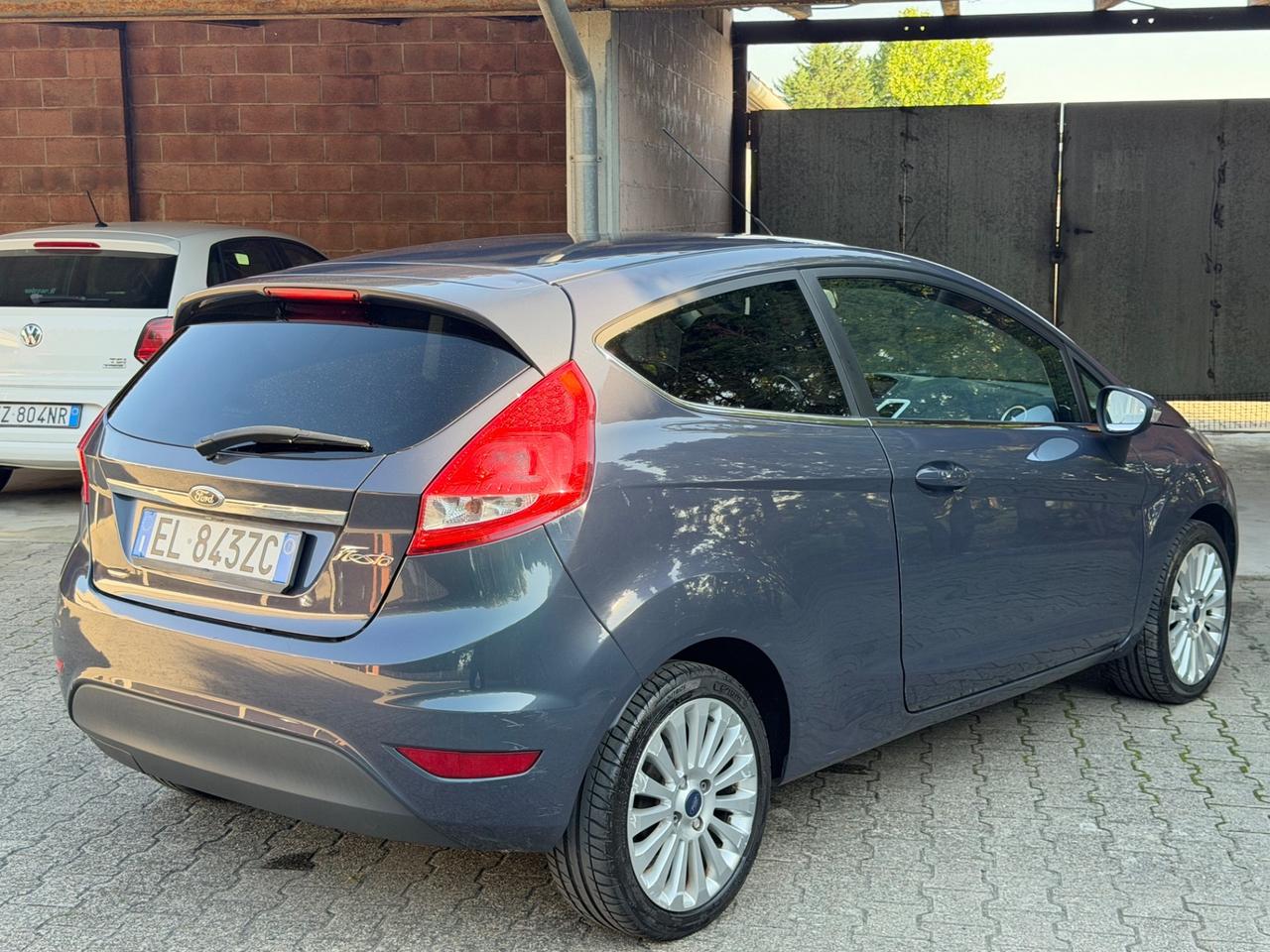 Ford Fiesta 1.4 3 porte Bz.- GPL Titanium