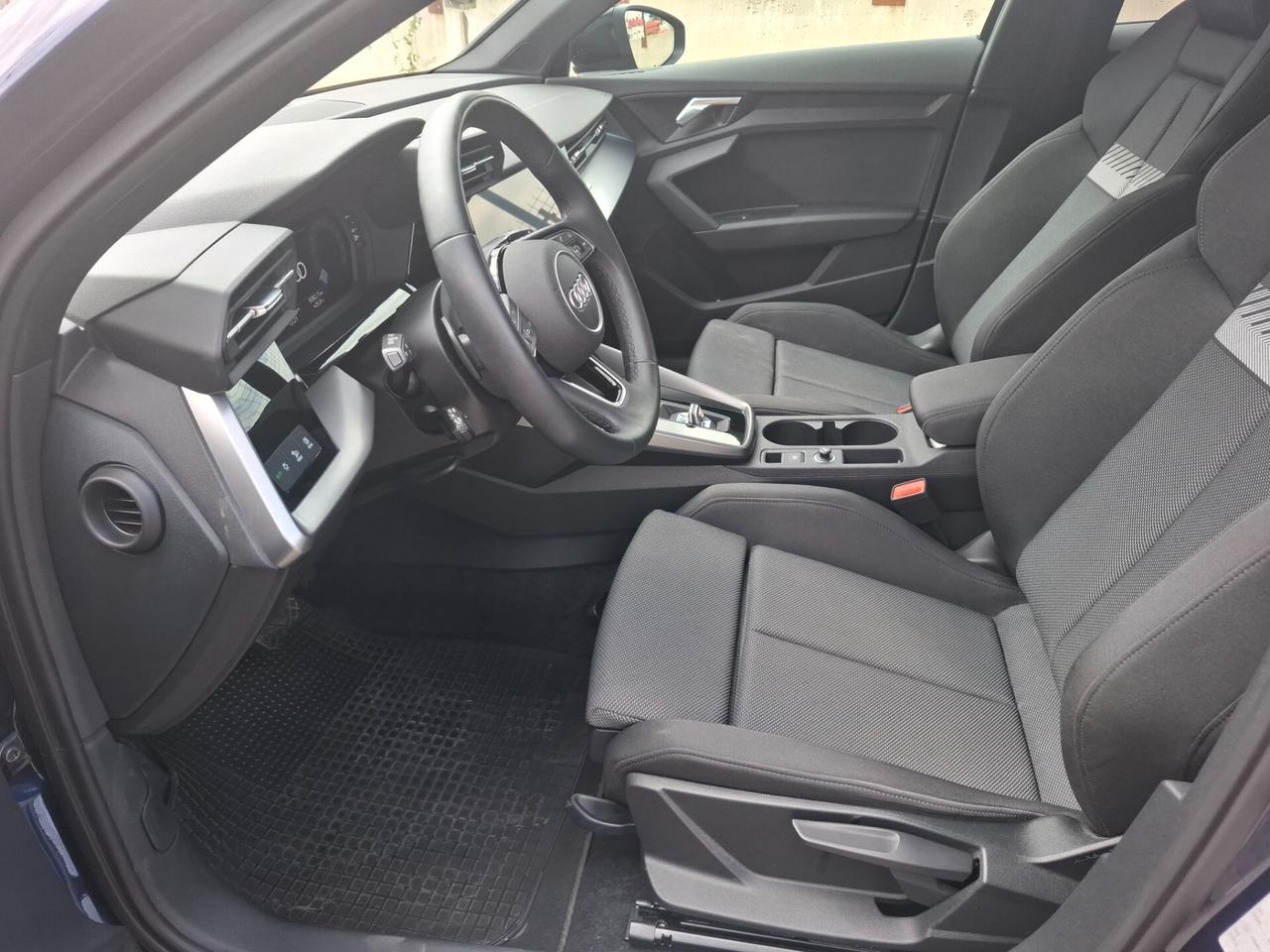 Audi A3 allstreet 35 TFSI S tronic Identity Contrast