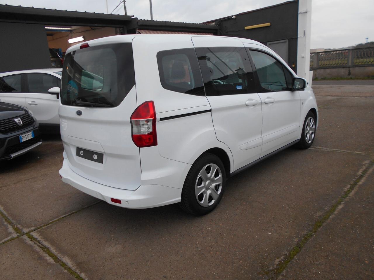 Ford Tourneo Connect 1.5 TDCi 100 CV Plus