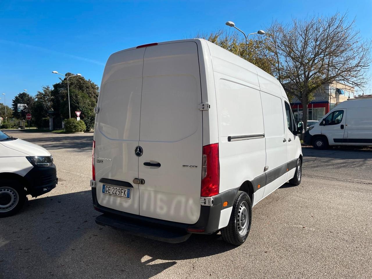 Mercedes Benz Seleziona Sprinter 33 311 CDI FWD TA Furgone L2H2