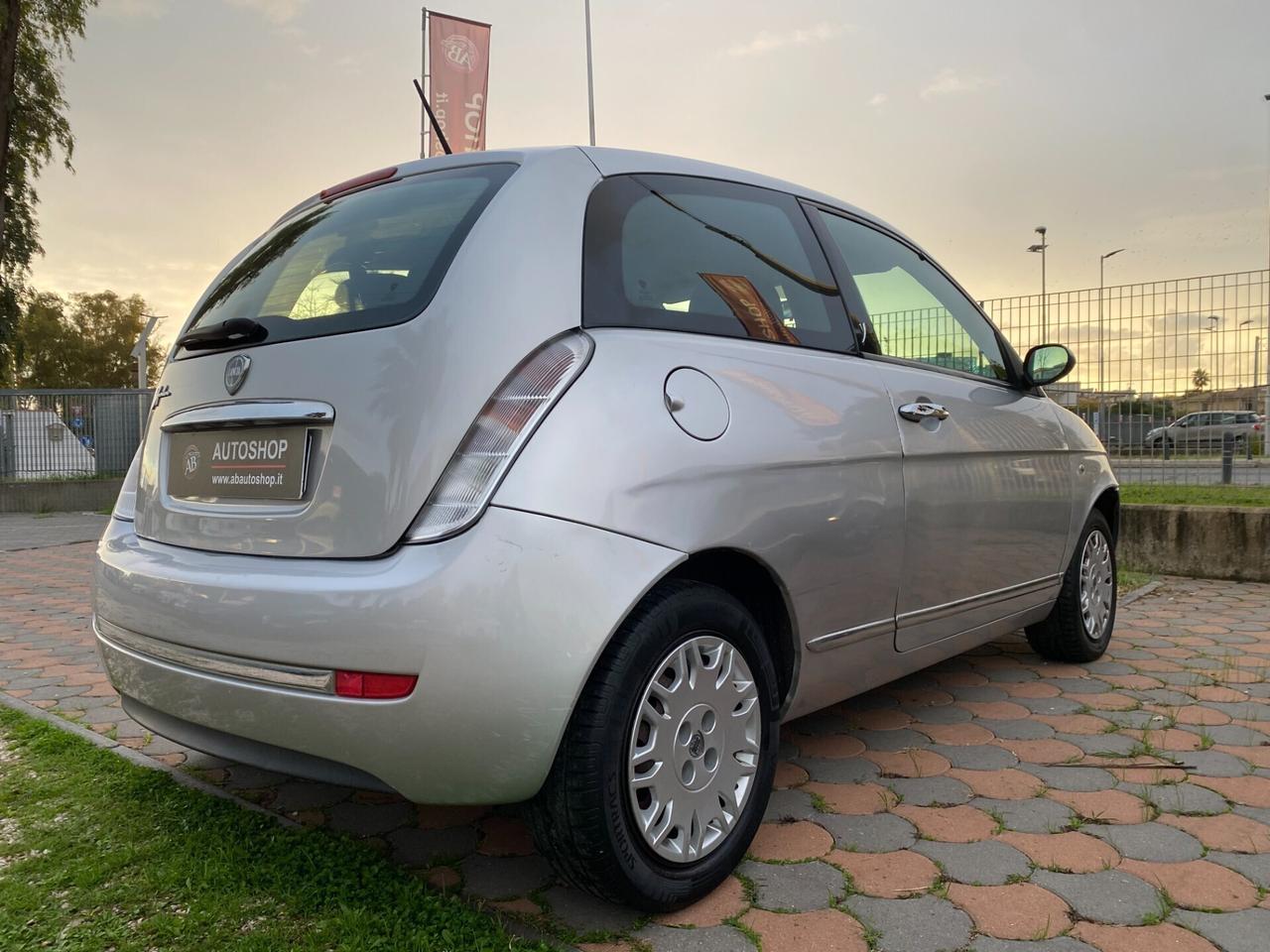 LANCIA - Ypsilon - 1.2 Argento GPL - NEOPATENTATI