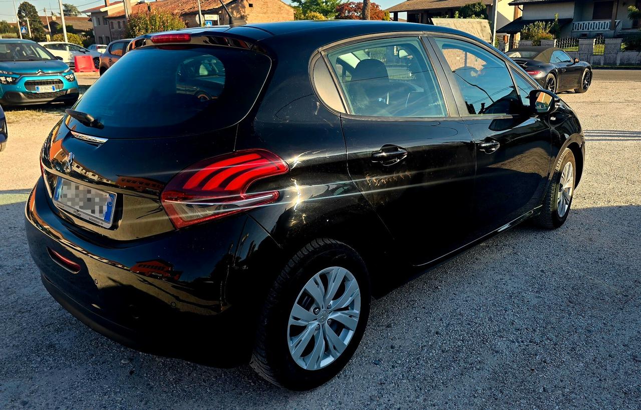 Peugeot 208 Benzina 82cv Stop&Start - 2019