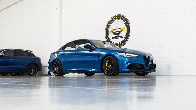 ALFA ROMEO Giulia V6 Bi-Turbo Quadrifoglio AKRAPOVIC CARBOCERAMICI