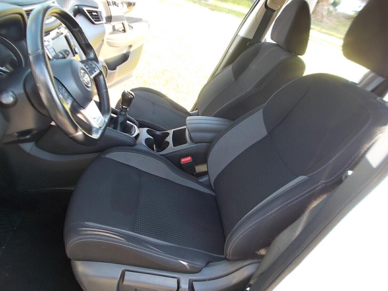 Nissan Qashqai 1.5 dCi *FULL OPT.* da VETRINA