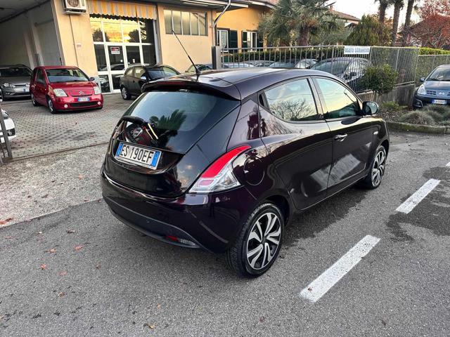 LANCIA Ypsilon 1.2 69 CV 5 porte Platinum