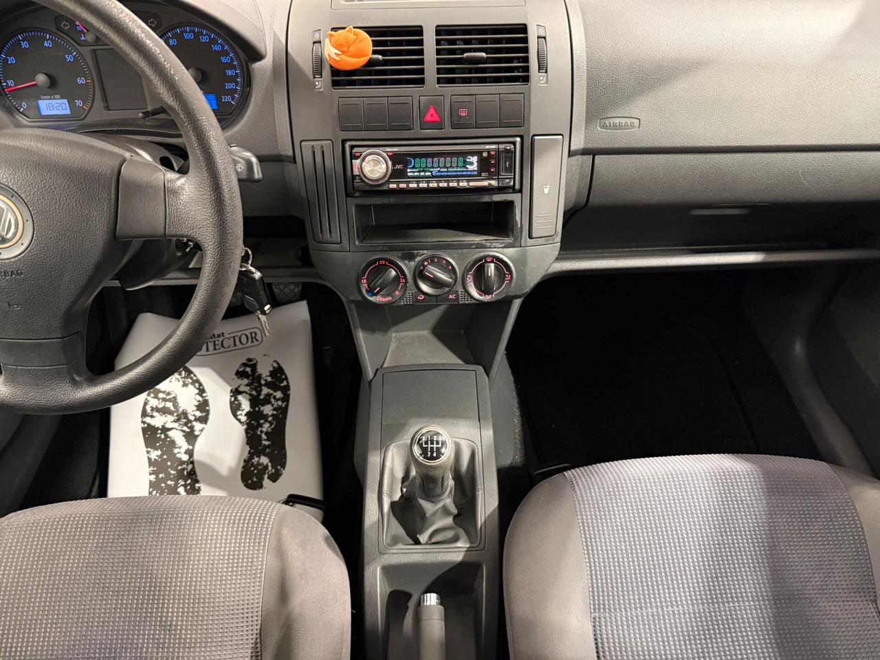 Volkswagen Polo 1.4/80CV 16V 5p. Comfortline