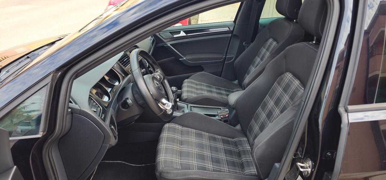 Volkswagen Golf GTD 2.0 TDI 5p. BlueMotion Technology