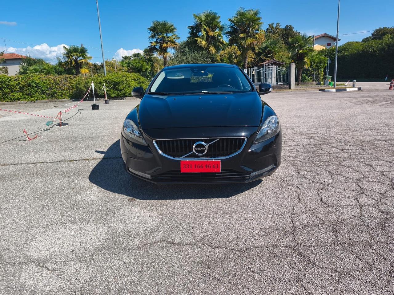 Volvo V40 D2 Geartronic R-design Mom-Accetto Permute