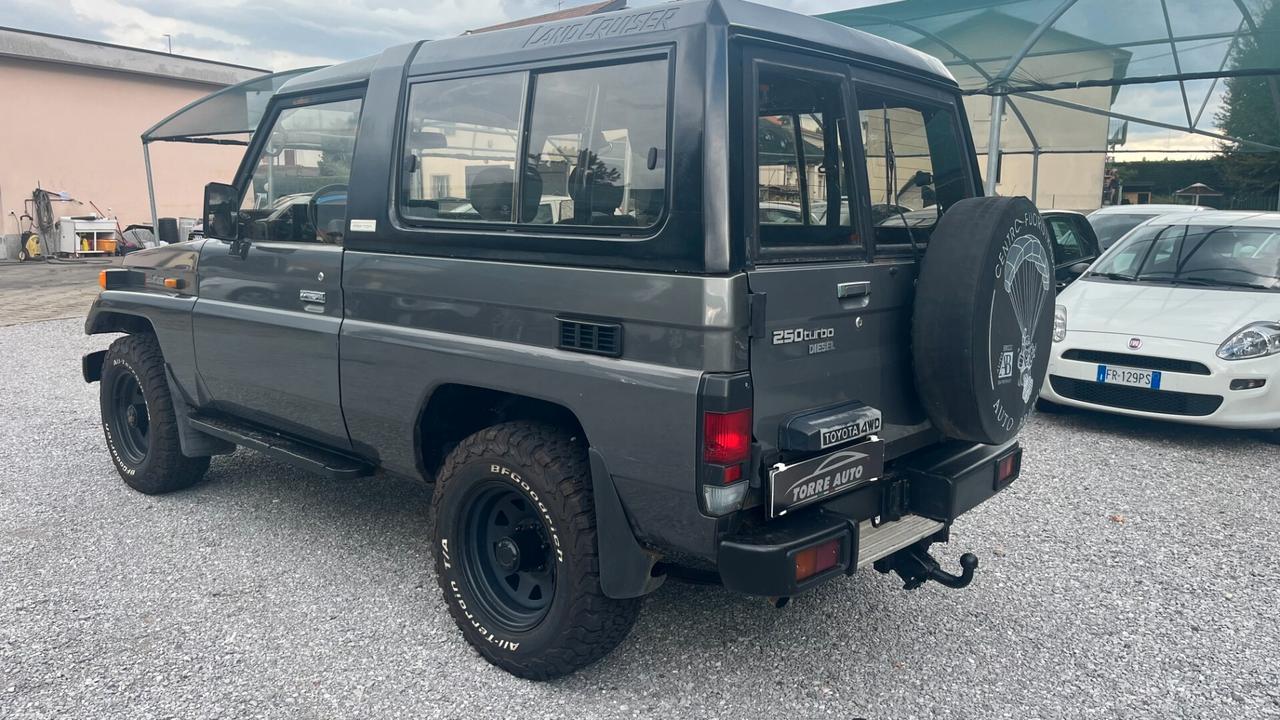 Toyota Land Cruiser II 2.5 turbodiesel Hard-top BJ73