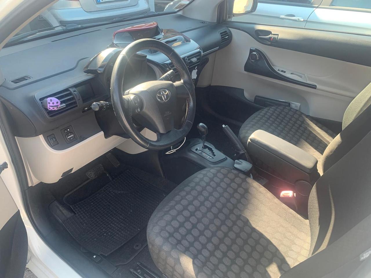 Toyota iQ 1.0 Sol, Bianco perlato, bellissima, cambio automatico