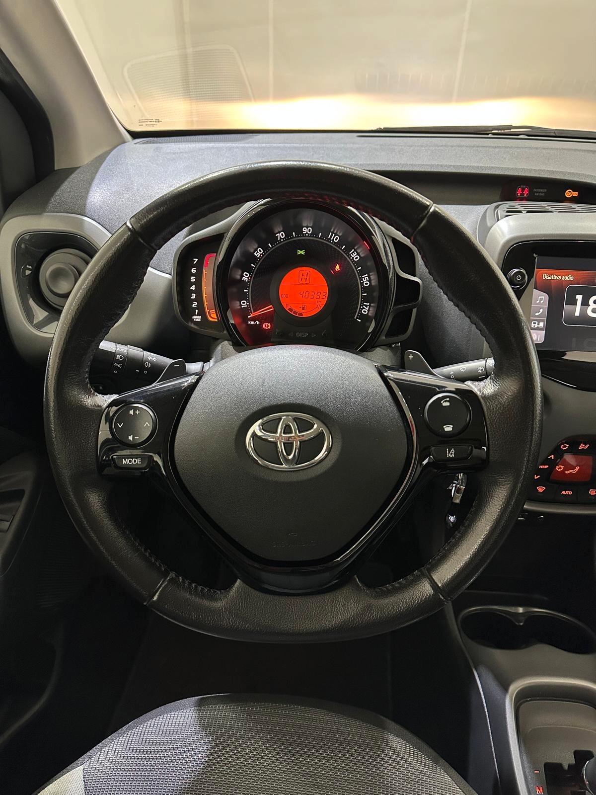 Toyota Aygo CONNECT 1.0 VVT-i 72 CV 5 PORTE X-CLUSIV MMT AUTOMATICA