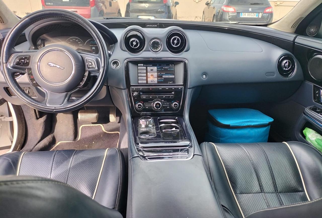Jaguar XJ 3.0D V6 Luxury