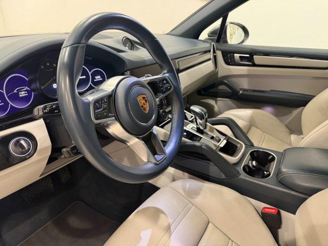 PORSCHE Cayenne 3.0 Hybrid V6 IVA ESPOSTA