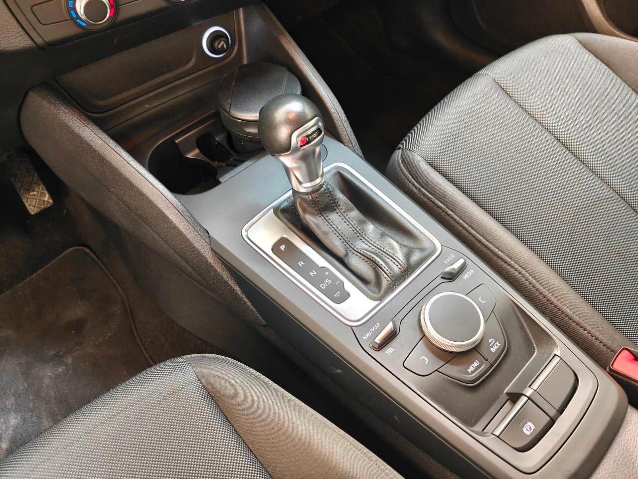 AUDI Q2 Q2 30 TDI S tronic Business