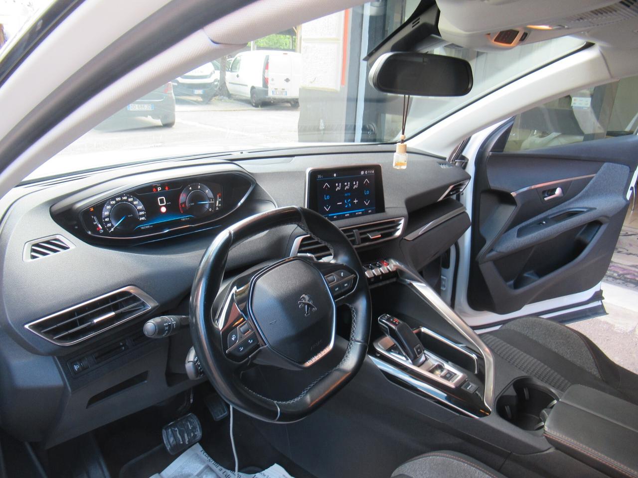 Peugeot 3008 BlueHDi 130 S&S EAT8 Allure VIRTUAL COCKPIT