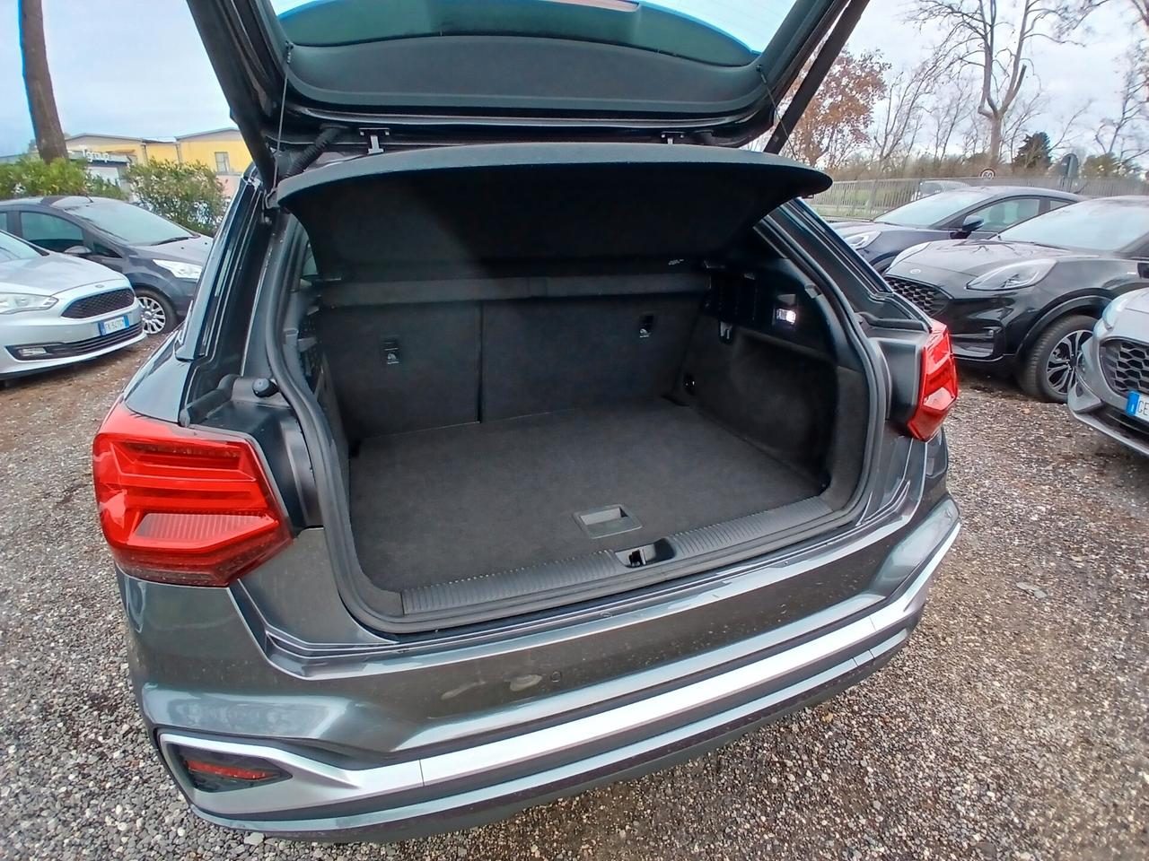 Audi Q2 35 TDI quattro S tronic line Edition