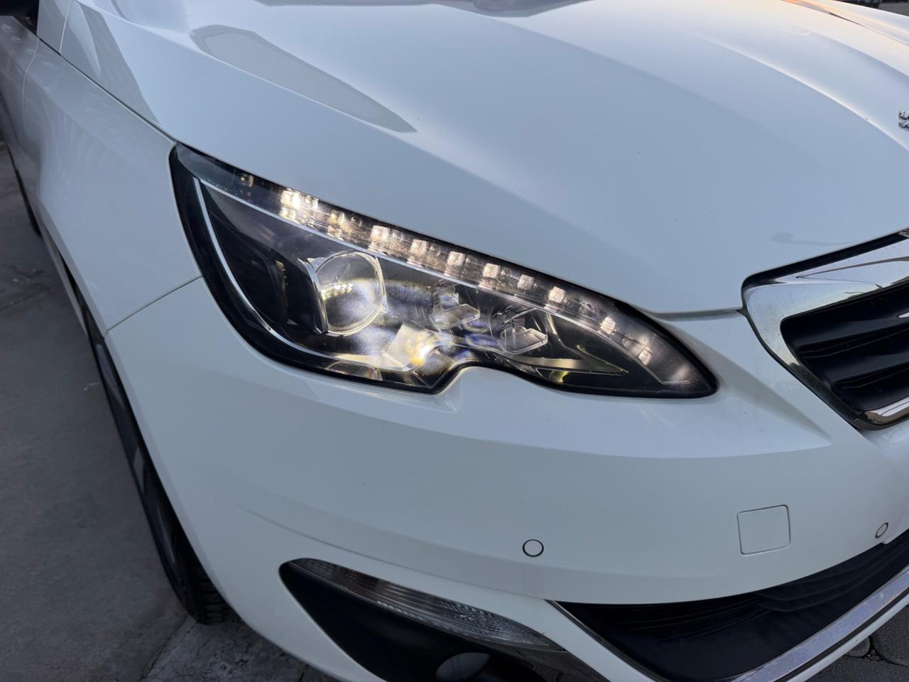Peugeot 308 BlueHDi 120 S&S Allure