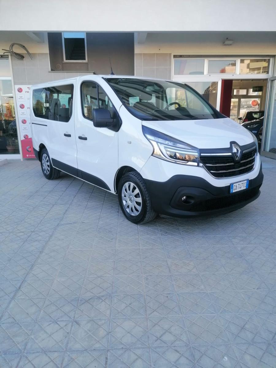 RENAULT Trafic Passenger 9 posti 2.0 dci 145cv EnergyZen