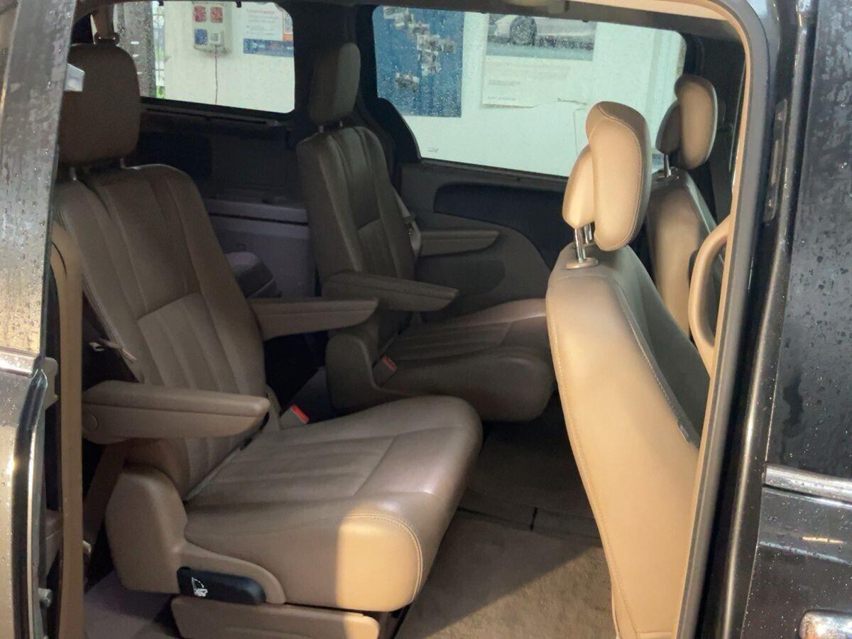 Lancia Voyager 2.8 Turbodiesel Gold 163 CV