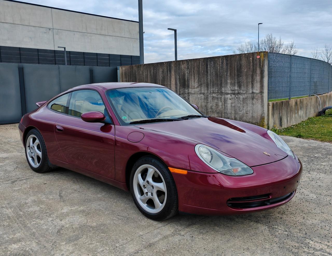 Porsche 911 996 Carrera