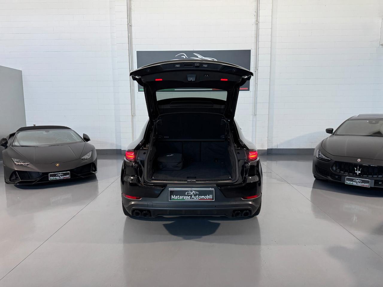 Porsche Cayenne coupè E-Hybrid 3.0cc 340cv Tetto panoramico Iva Esposta