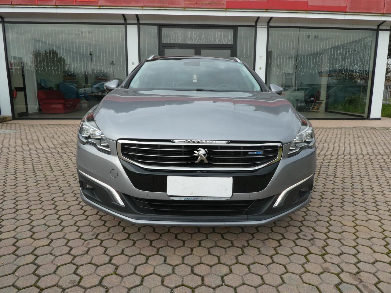 Peugeot 508 BlueHDi 180 EAT6 S&S SW Allure