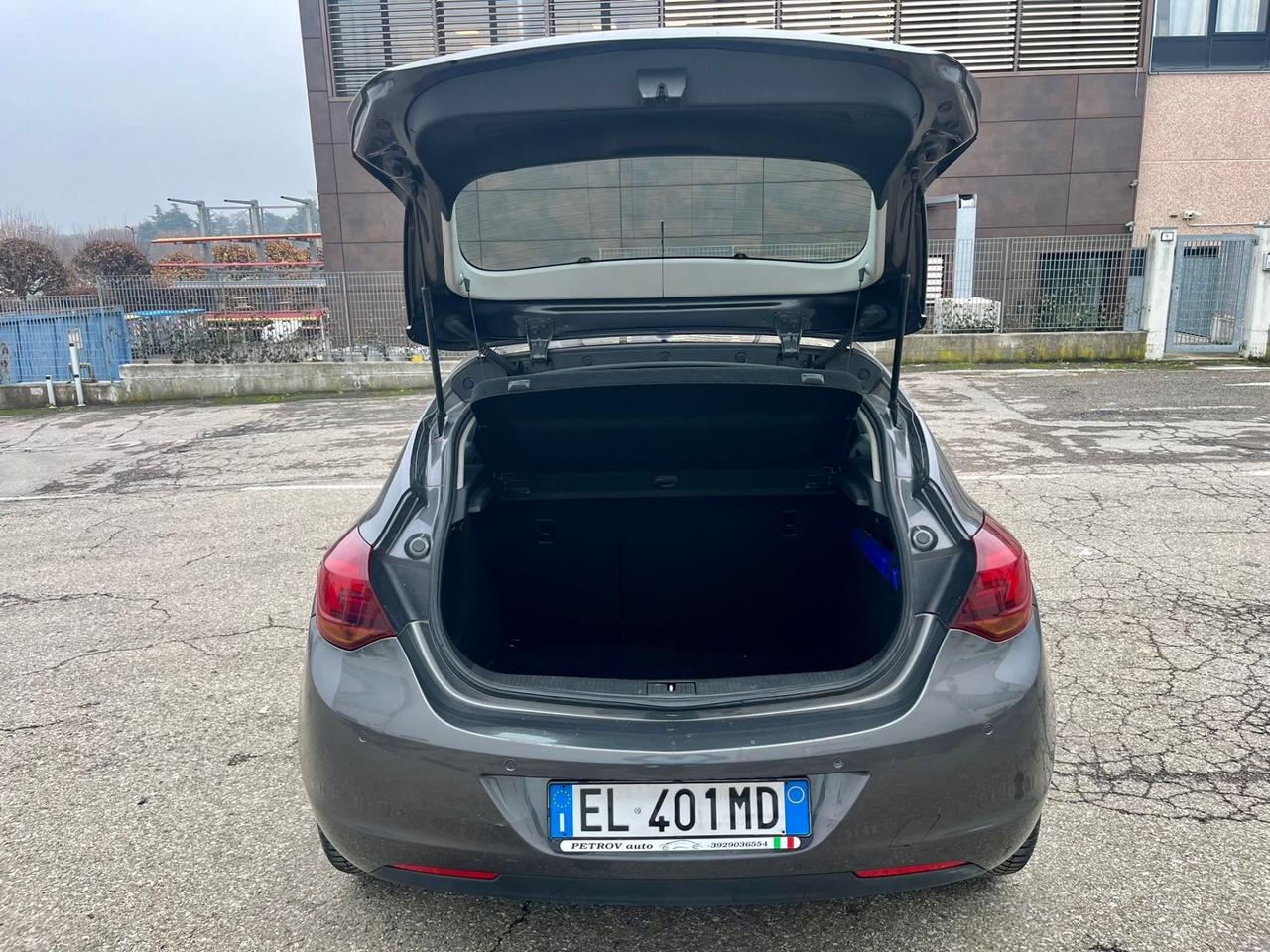 Opel Astra 1.7cdti 2011 109.000km cinghia/tagliando appena fatti