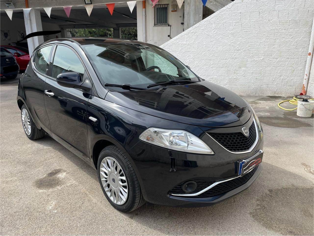 Lancia Ypsilon 1.2 69 CV 5 porte S&S Gold dal nord Italia