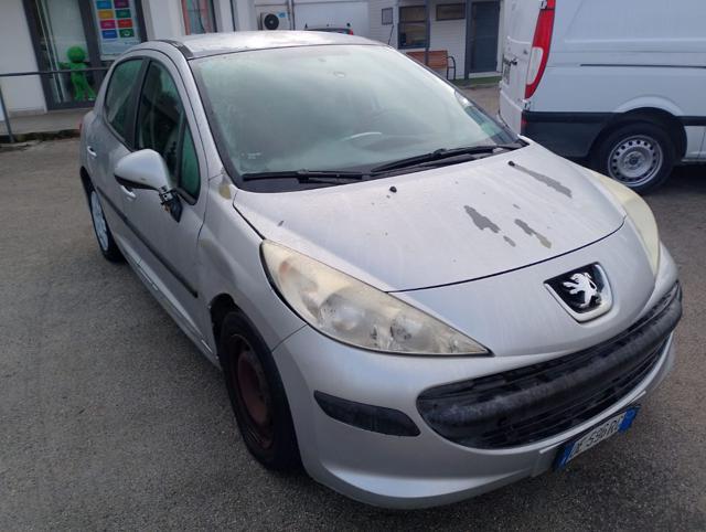 PEUGEOT 207 1.4 HDi 70CV 5p. XT