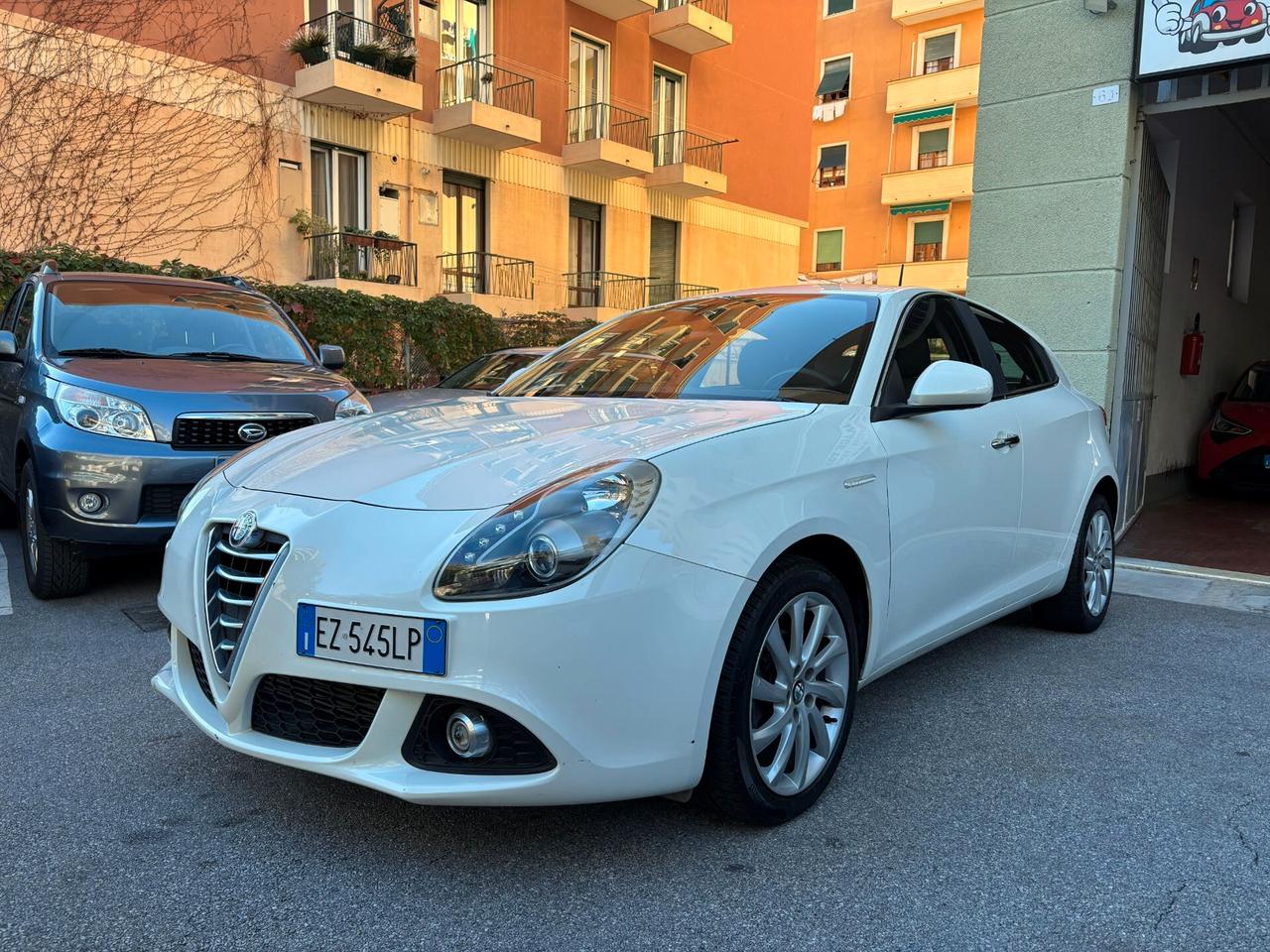 Alfa Romeo Giulietta 1.6 JTDm-2 105 CV Distinctive