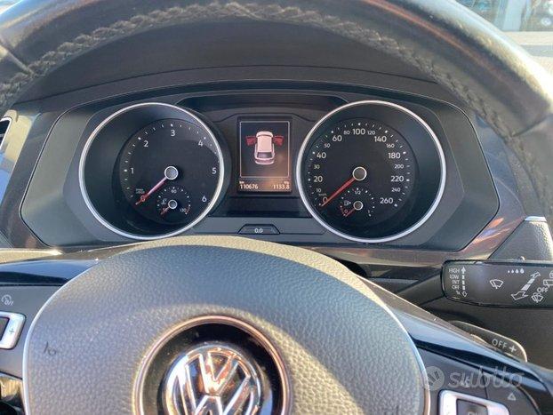 VOLKSWAGEN Tiguan 2.0 TDI 150 CV SCR DSG Eleganc