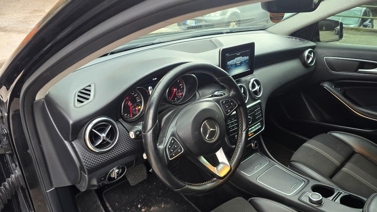 Mercedes-benz A 180 d Automatic Premium