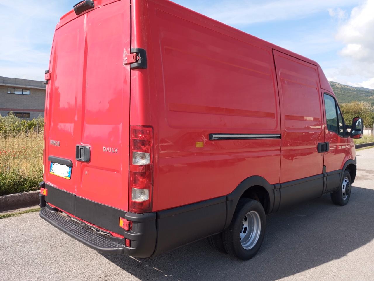 Iveco Daily 35C13 Furgone Medio Alto