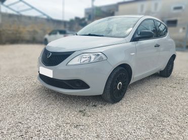 Lancia Ypsilon 5p 1.2 69cv EcoChic Gold Gpl