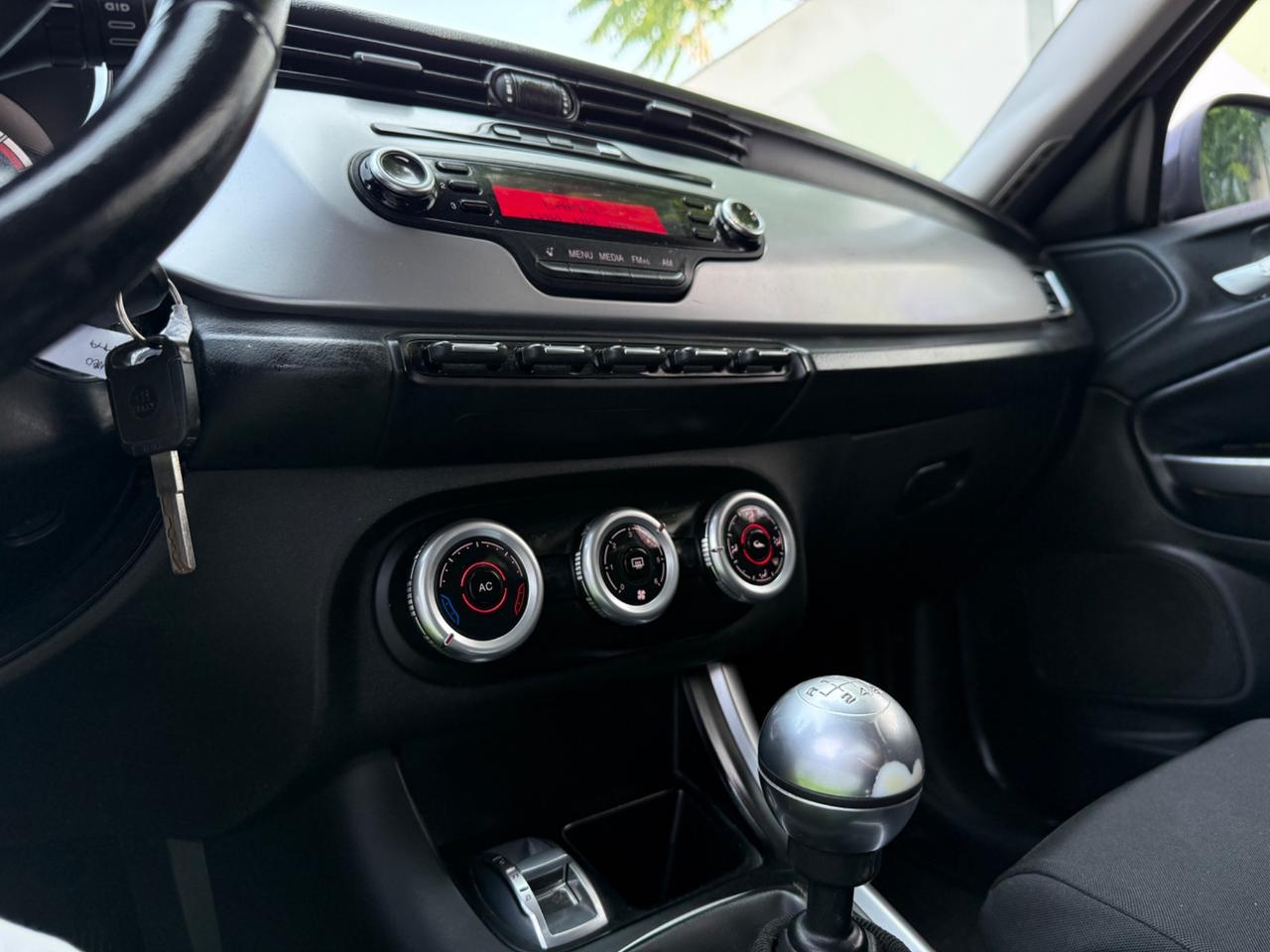 Alfa Romeo Giulietta 2.0 JTDm-2 140 CV Progression Full Perfett