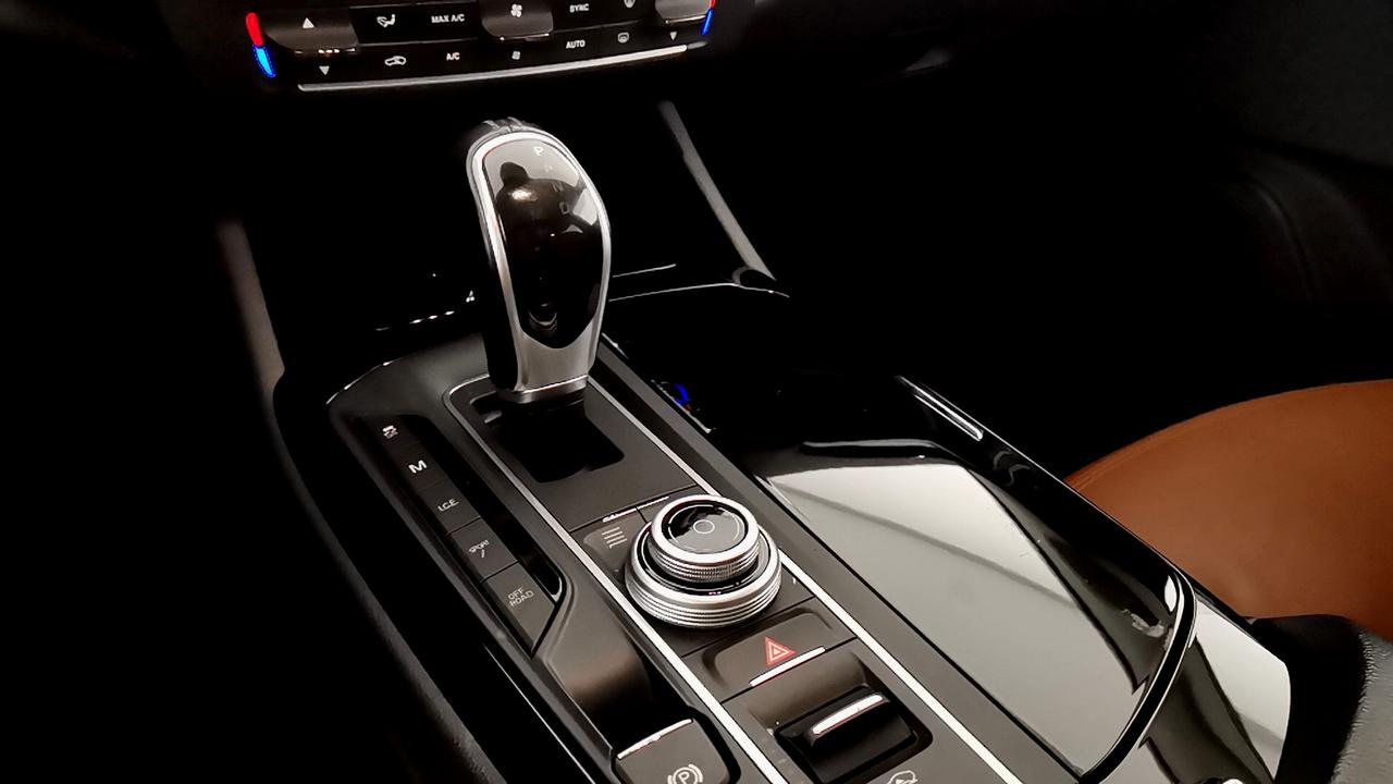 MASERATI Levante - Levante 3.0 V6 275cv auto