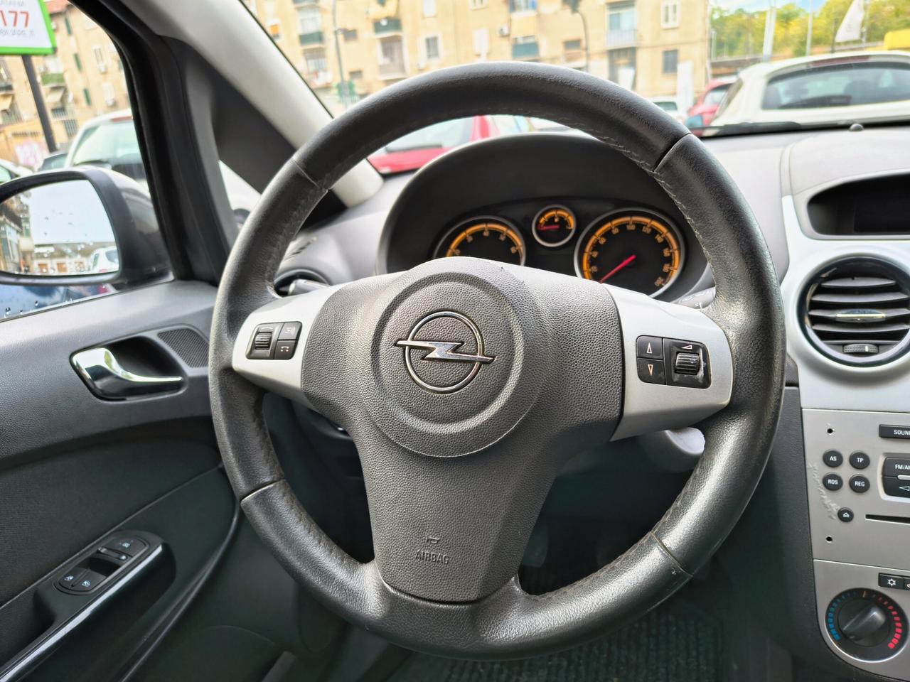 OPEL CORSA 1.2 BENZINA 140.000 KM 2011