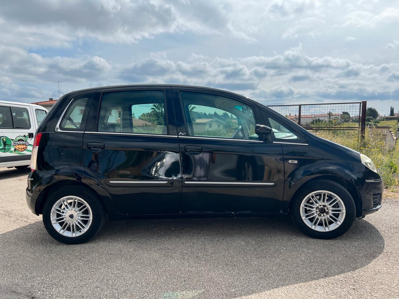 Lancia MUSA 1.3 Multijet 16V 90 CV Oro Plus