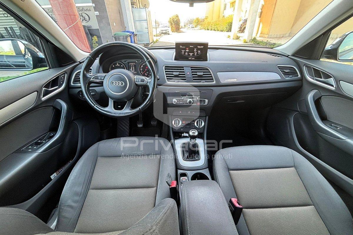 AUDI Q3 2.0 TDI quattro Business