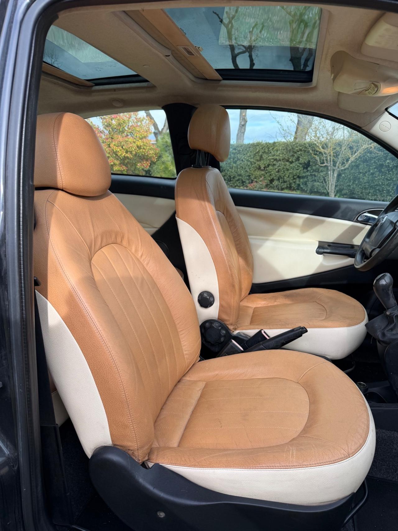 Lancia Ypsilon 1.3 MJT 75 CV Platino