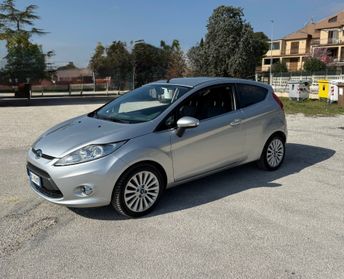 Ford Fiesta Titanium 1.2 benzina Unipro NEOPATENTATI