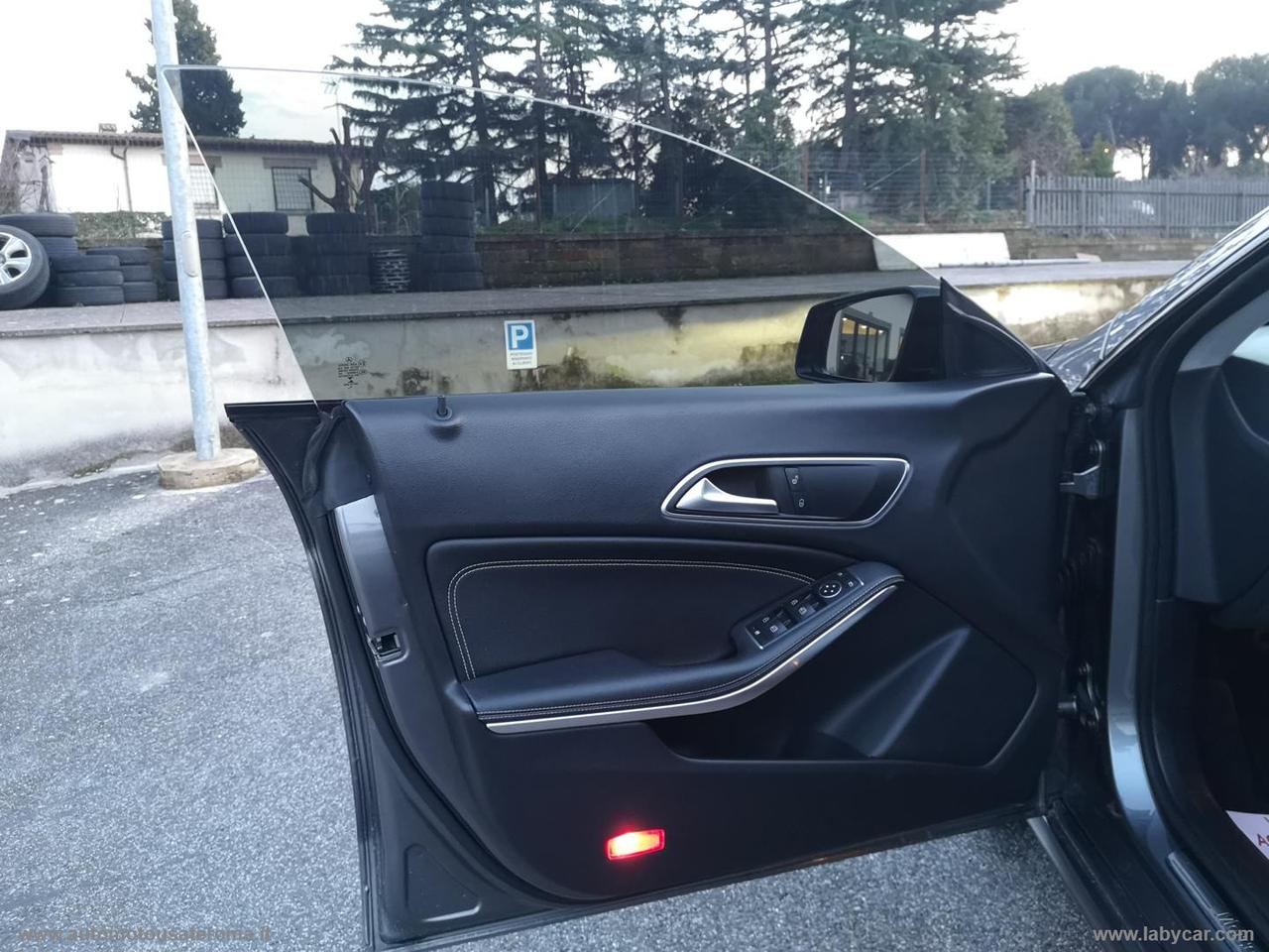 MERCEDES-BENZ CLA 200 d S.W. Automatic Premium PROMO WEB