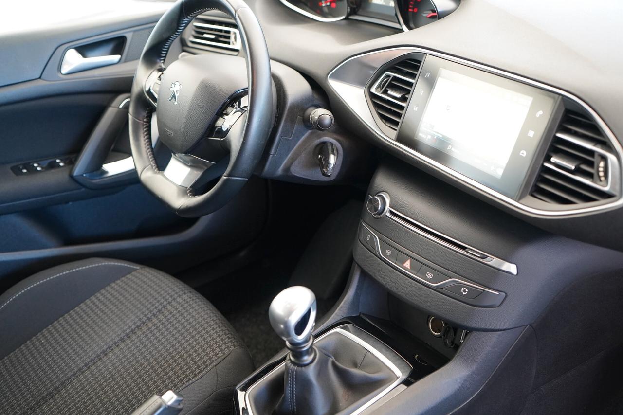 Peugeot 308 BlueHDi 130 S&S Business