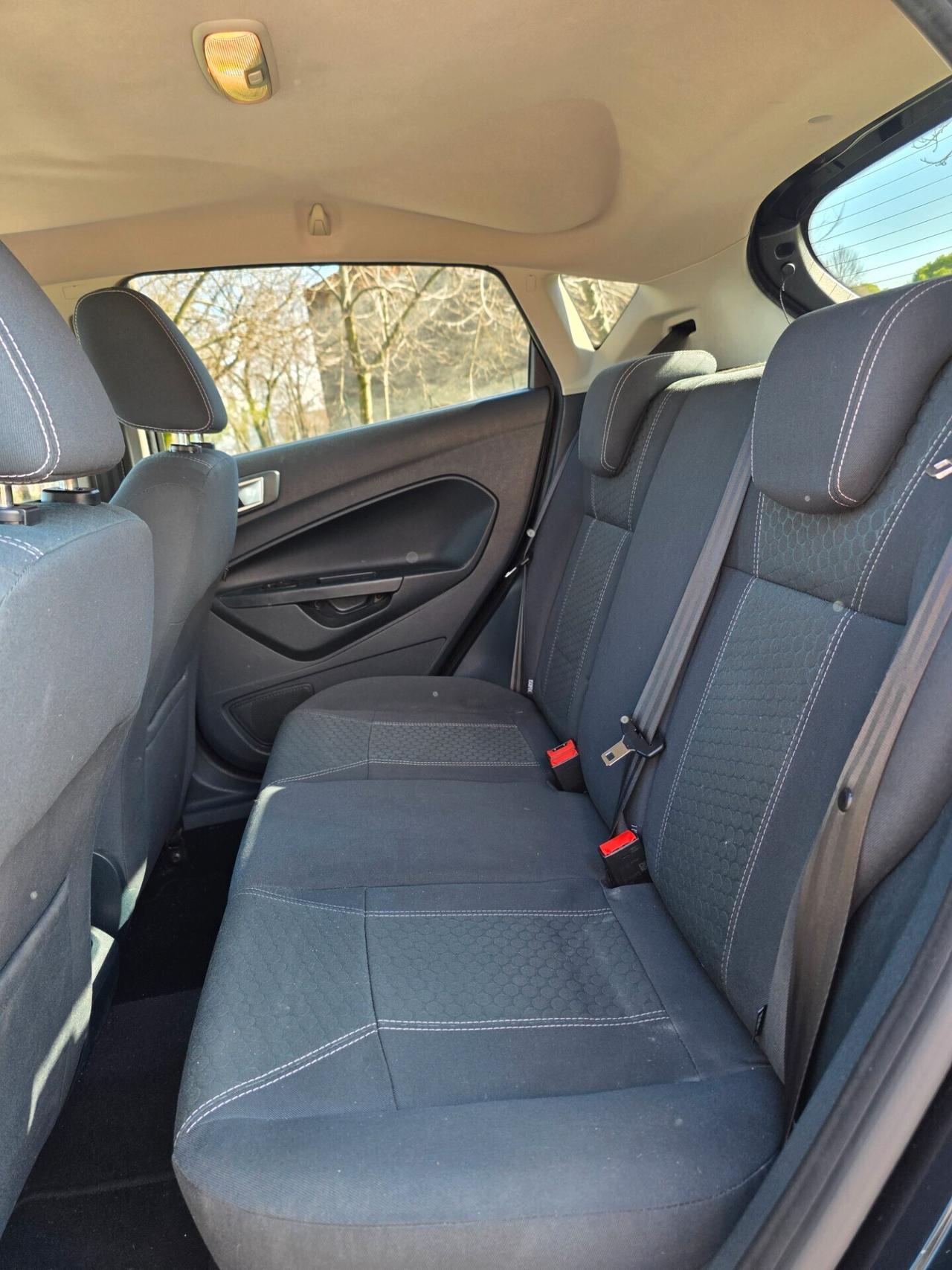 Ford Fiesta 1.4 TDCi 70CV 5 porte Titanium