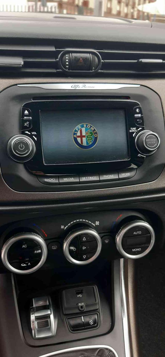 ALFA ROMEO Giulietta 1.6 JTDm-2 105 CV Distinctive SCONTO ROTTAMAZIONE