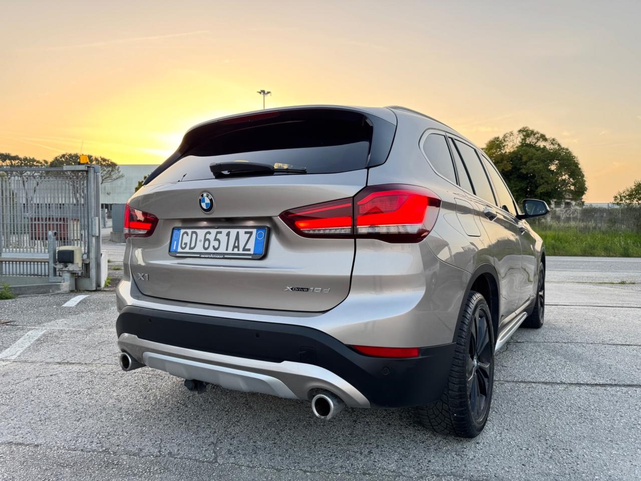 BMW X1 18d XDrive XLine - Tetto Led 18