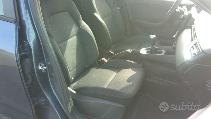 Renault Clio 1.0 TCE 100cv Business