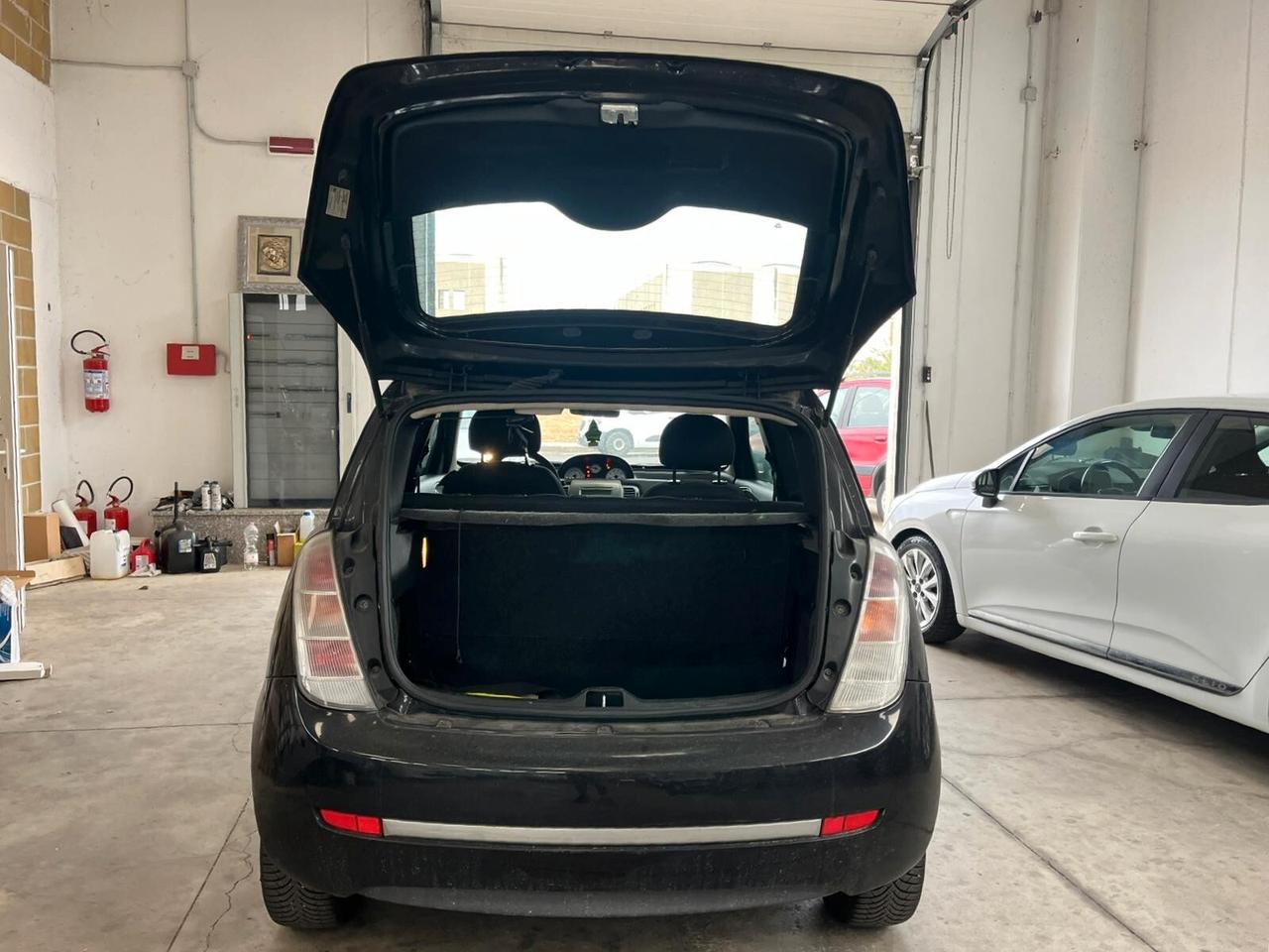 Lancia Ypsilon 1.3 MJT 75 CV Diva 2011